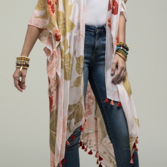 Sweet Nothin’s Watercolor Floral Garden Kimono - Picture 7 of 11